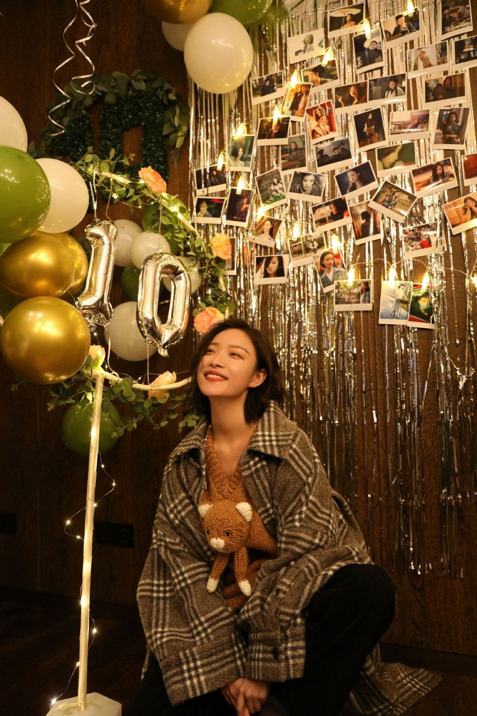 倪妮|倪妮氛围感写真曝光 暖心笑容俏皮可爱