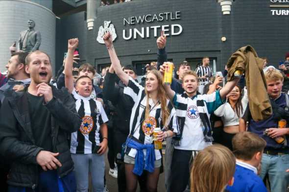 英超 广积粮，缓称王！先捧英超再夺欧冠，纽卡的崛起已经是势不可挡