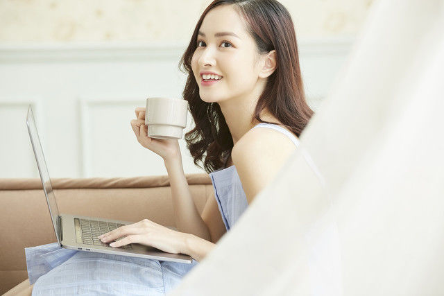  微小说：绯色交易