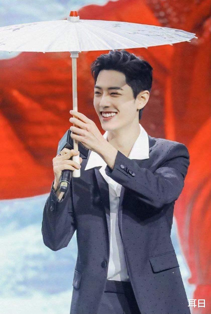 巩俐|时隔4月，肖战《玉骨遥》等来了会动的时影，白衣飘飘竟痛不欲生