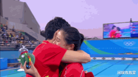 吴敏霞|吴敏霞报喜怀二胎，曾为老公签病危通知书，如今他们过得怎么样？