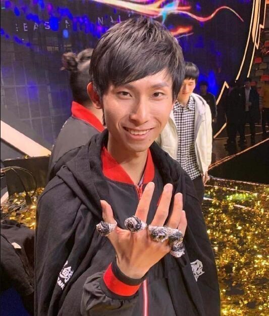 小翔很忙|梦泪宣布领证结婚，秋季赛或正式退役，kpl一代传奇就此落幕！