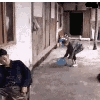 丁剑剑|“你是宁愿被骗走身体，还是愿意被骗走感情？”评论笑喷了，哈哈哈