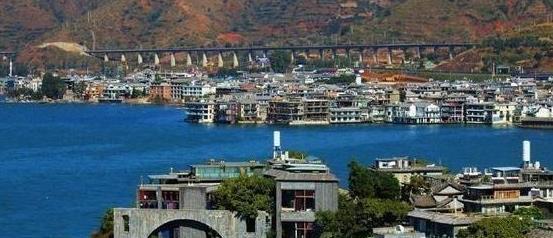 杨丽萍|杨丽萍价值不菲“的月亮宫”被查封，里面到底有什么？