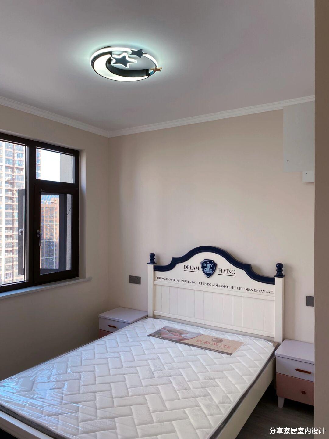 三房两厅新房正式装修结束，打扫干净晾着通风中，自己设计很喜欢