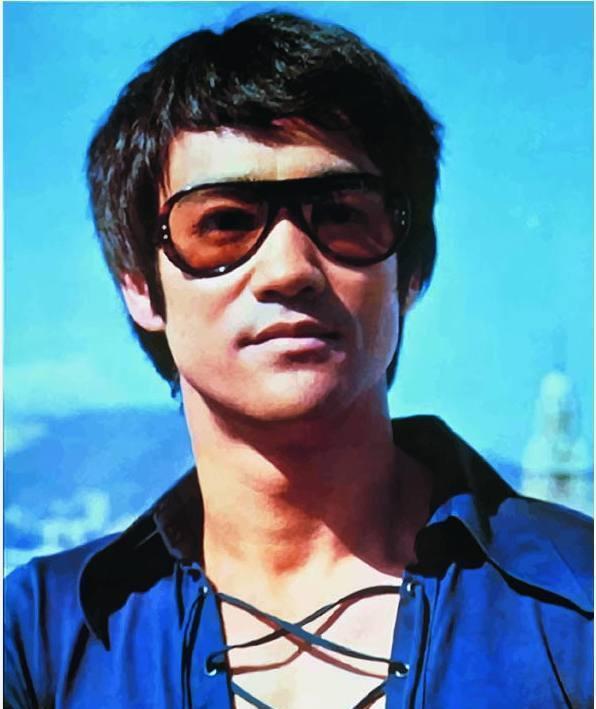 李小龙|李小龙去世后 成龙 洪金宝为何27年不与向华强来往？成龙道出实情