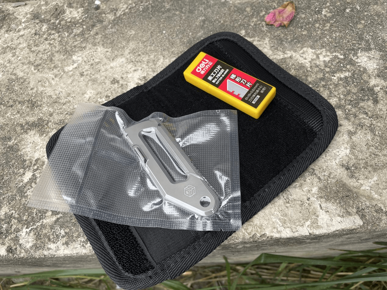 蜜獾|SSD蜜獾三代钛合金美工刀测评