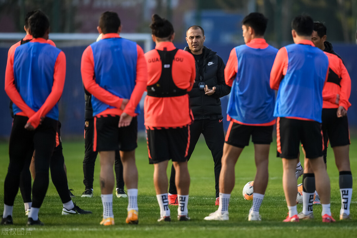 广州恒大|许家印不玩了?曝恒大再有7人离队,中超争冠已暴露致命短板