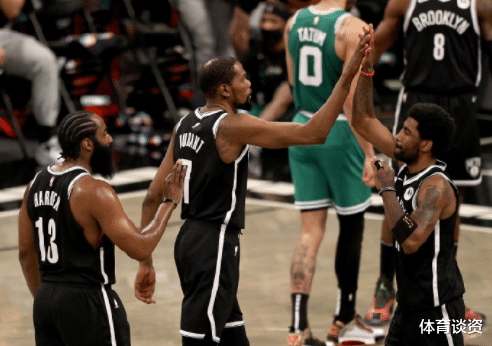 詹姆斯·哈登|13投4抢断!恭喜阿杜欧文,从季后赛第一场开始,他就放弃了FMVP