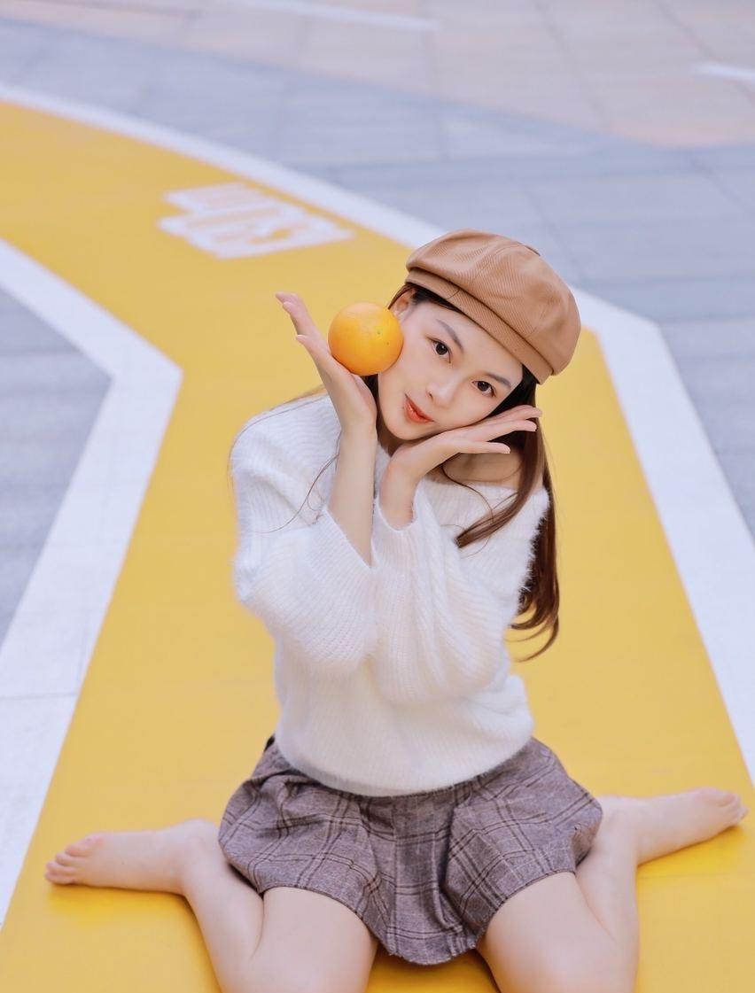 百里守刖|毛衣+百褶裙配上贝雷帽穿出不一样的少女感