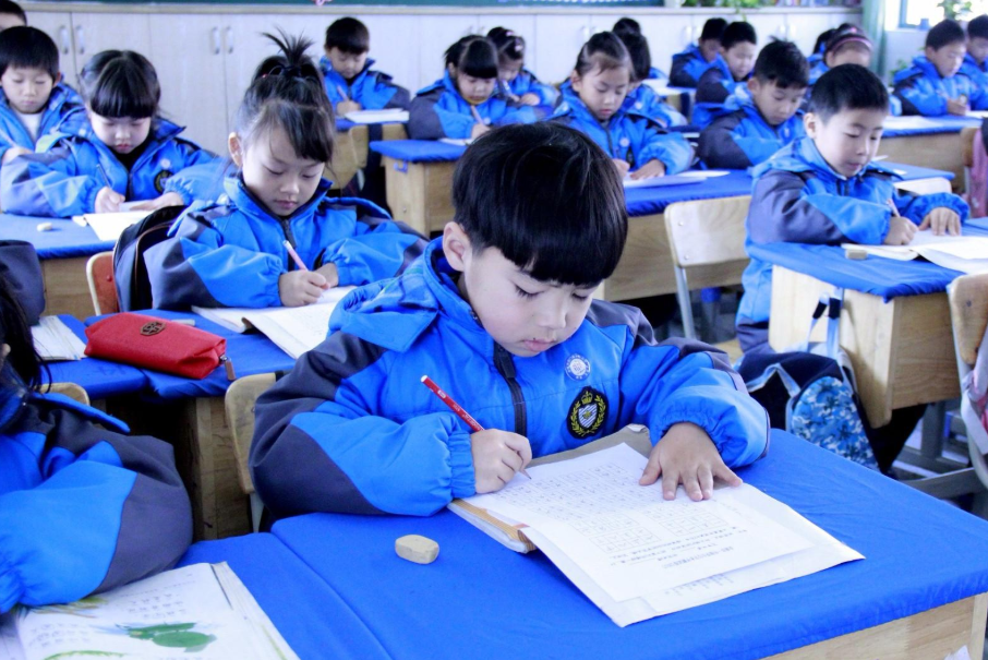 赵今麦|赵今麦课堂笔记曝光，字迹不输印刷体，不愧为娱乐圈双料学霸