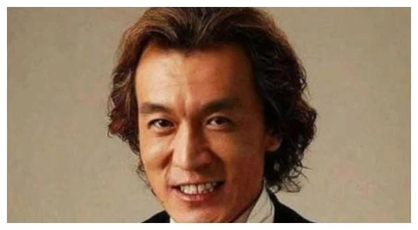 李咏|李咏去世后留下2亿遗产，一分都没给妻子哈文，反而全部给了她！