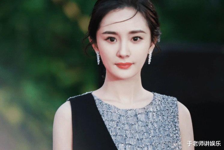 王鸥|王鸥新恋情曝光?和小鲜肉十指相扣亲密进酒店,杨幂发动态内涵