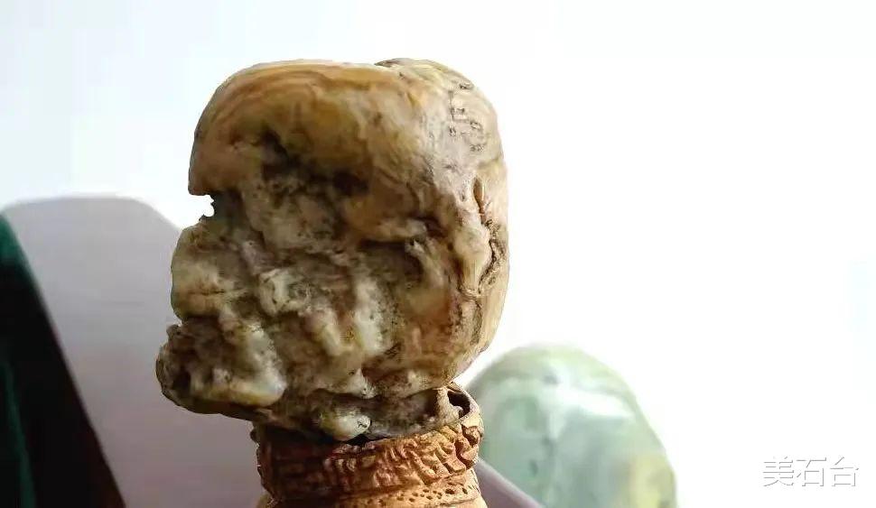 军人|服役空军16年的退役军人，4.3万的石头16万都舍不得卖