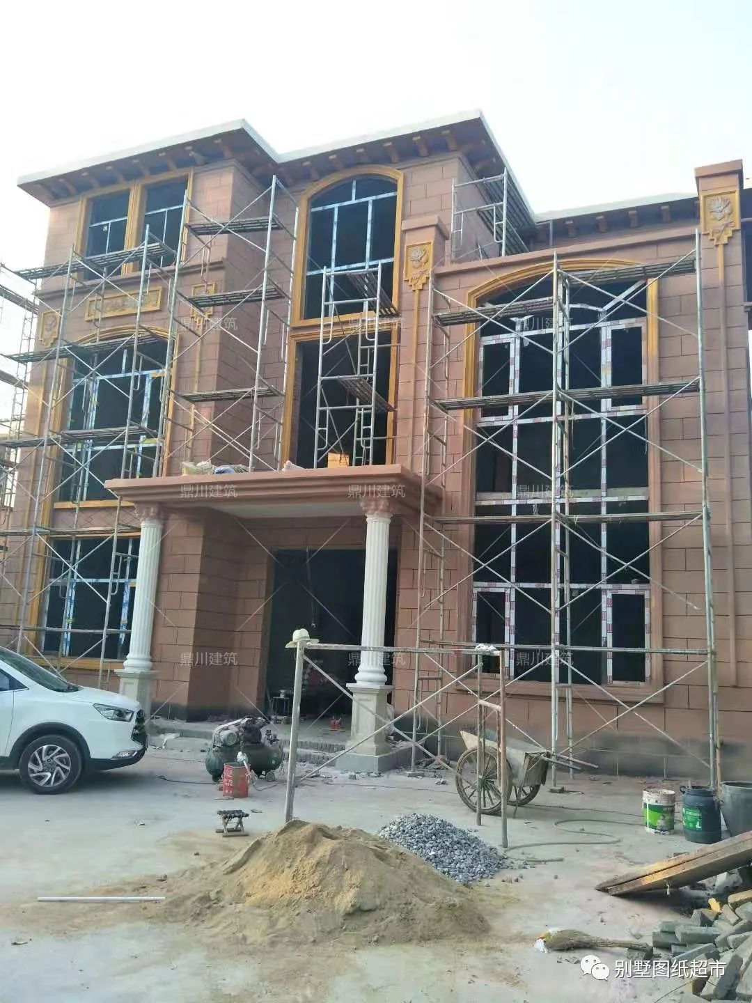 |好房不一定贵，回村32万建了这款三层别墅