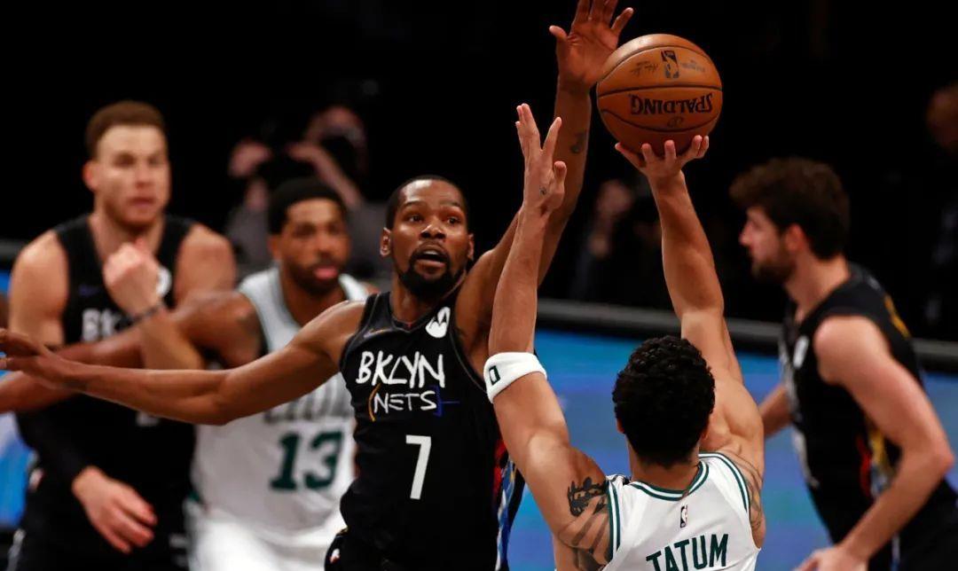 沃克|断崖式下滑!2年7300万!这合同要烂了!