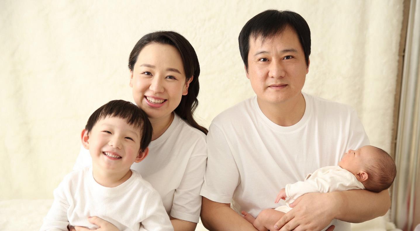 金铭|90年代童星现状如何?关凌结婚10年晒俩娃,小婉君金铭41岁仍单身