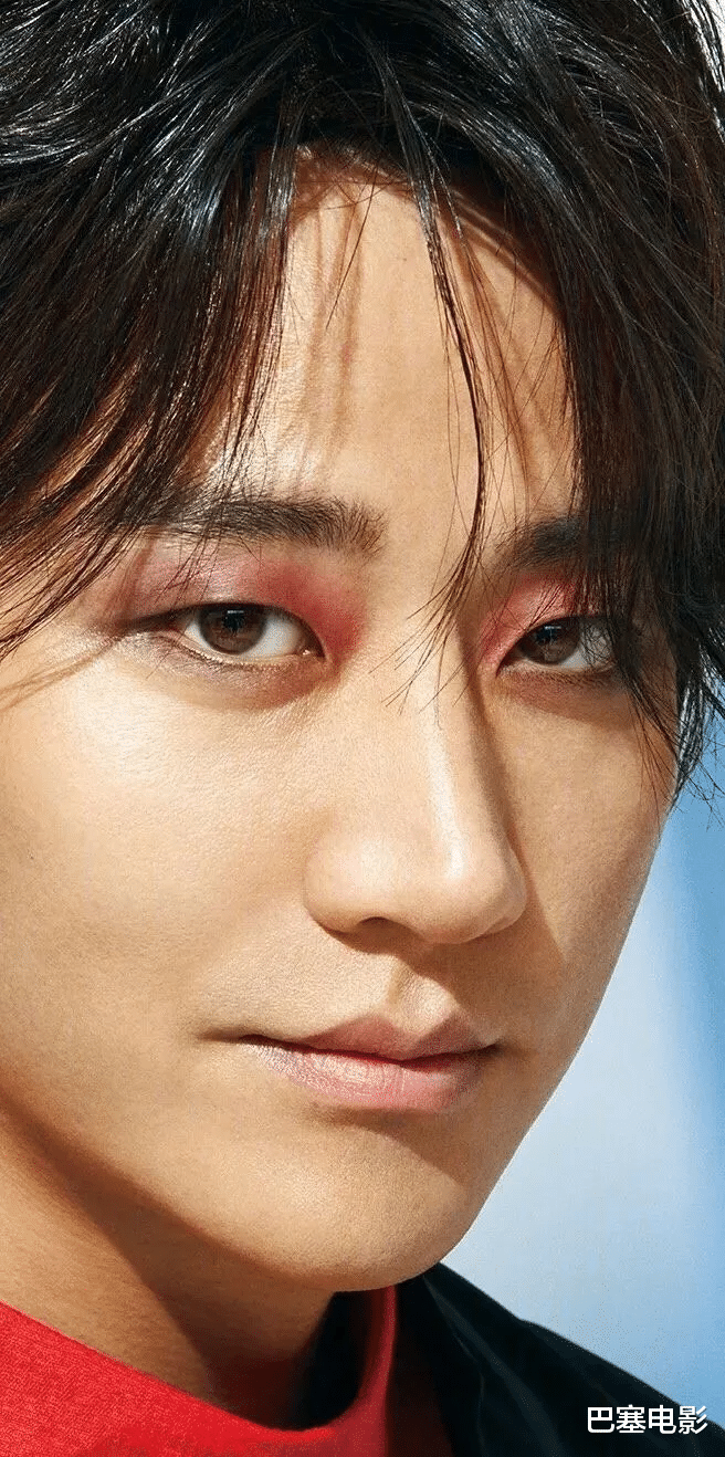 李连杰|不是弄丑就叫高级感，“妖魔鬼怪”般的审美，搞成这样有必要？