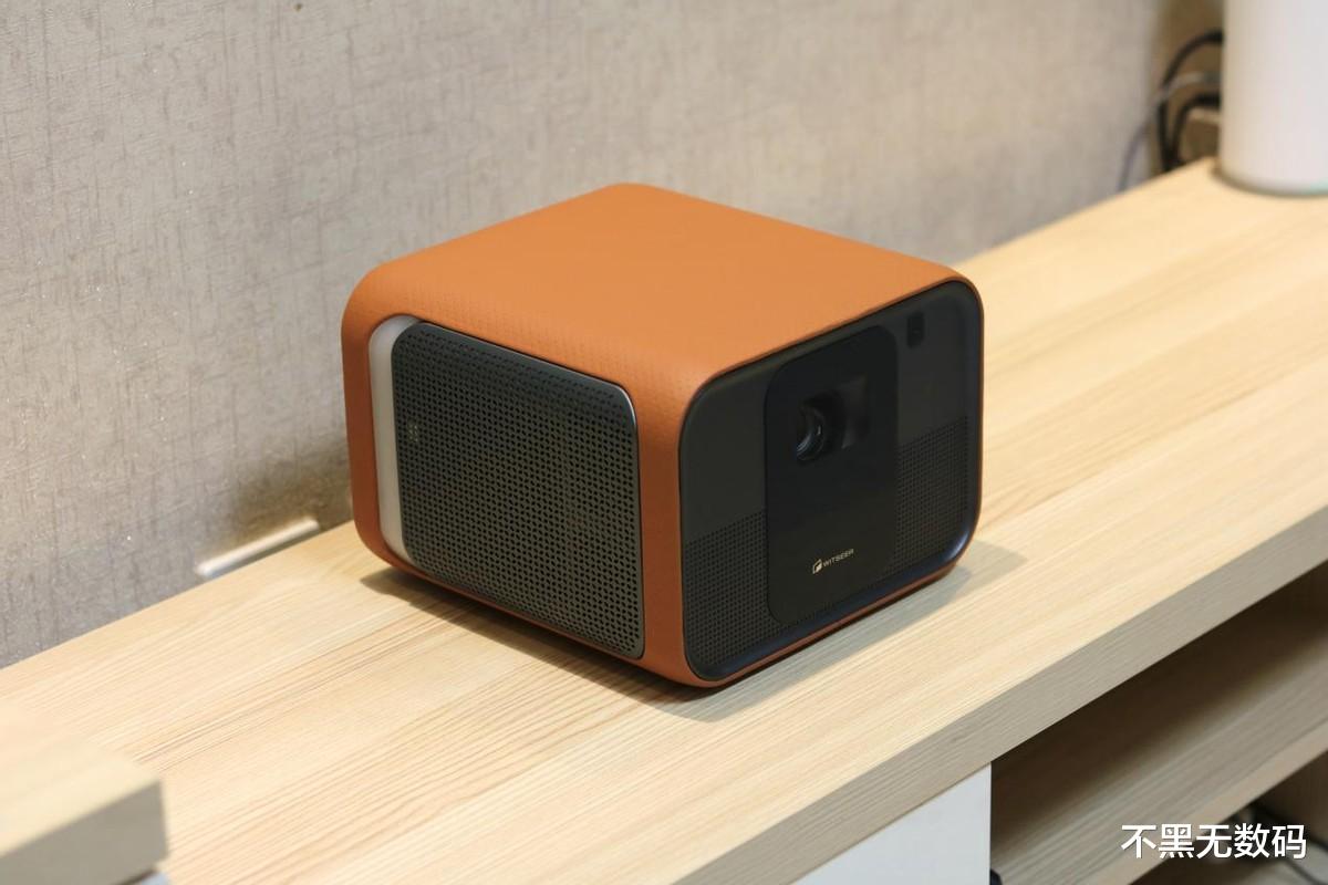 软件|选微投还是激光电视？慧示J1 PRO：用过完全不用再纠结