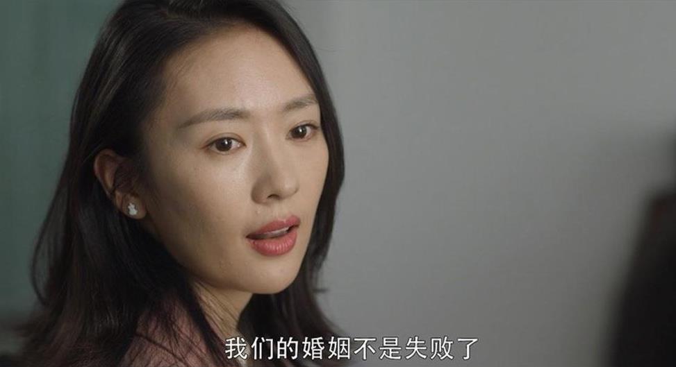 徐子淇|一婚嫁蒋虎，二婚嫁\国脸\刚强，美女主持春妮现在幸福得“刚好”