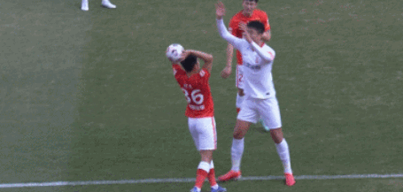 杨超声|2-0！中超奇葩一幕：出现拦网动作，杨超声空门踢飞，广州6场不败