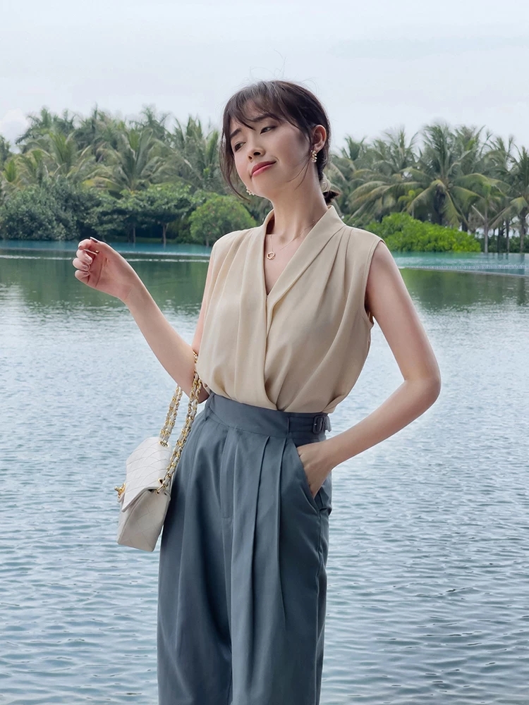 何有强|奔三奔四的女性，夏季多穿这些基础款单品，显瘦洋气又高级