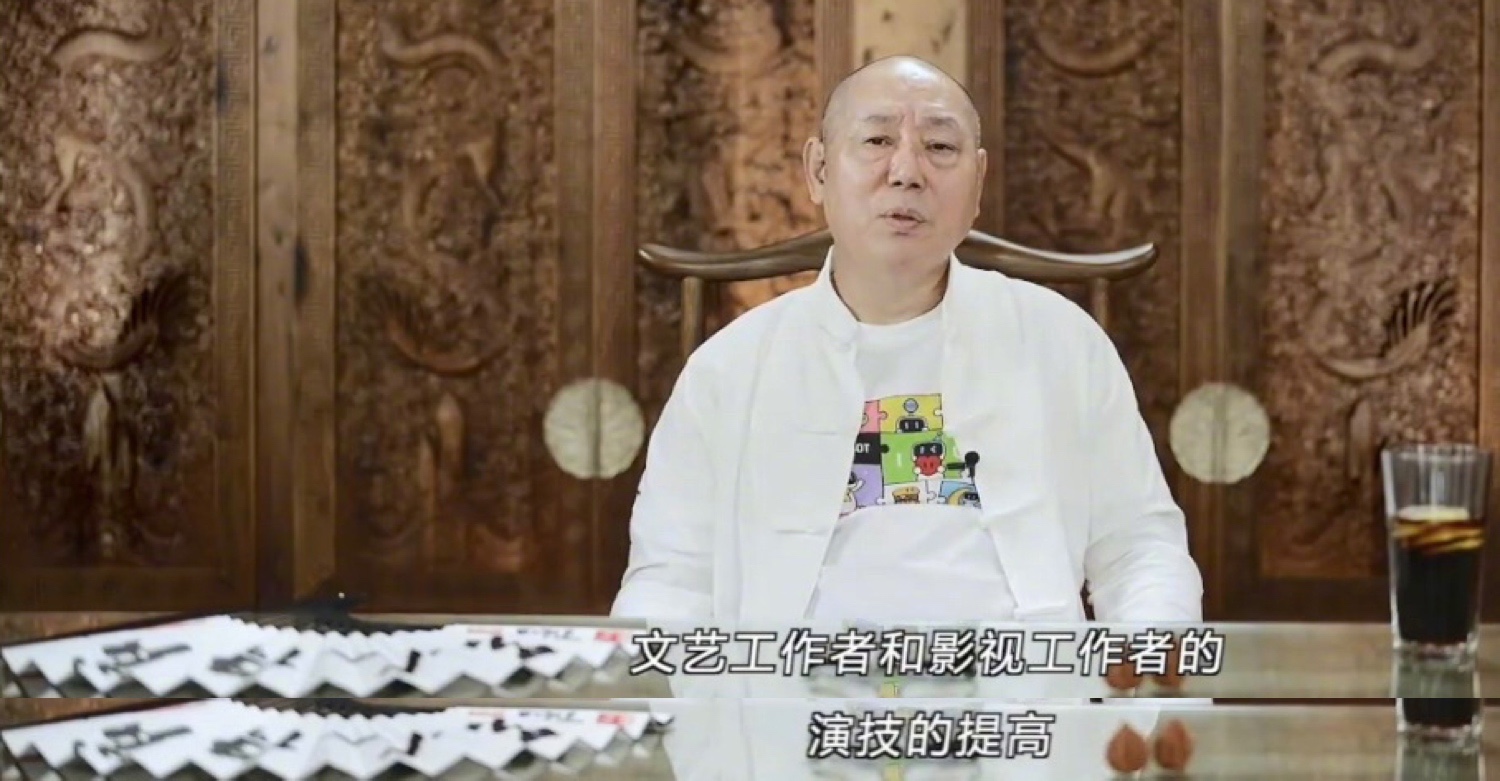 李成儒|66岁李诚儒再开炮，批“跑男”等综艺是浪费资源，引发网友热议