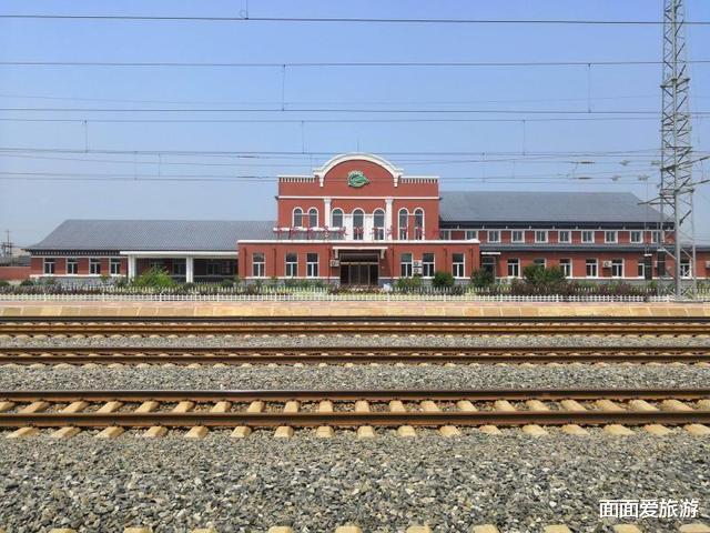 浙江省 辽宁锦州的这个小镇，人口不足3万，却有着30多家洗浴城