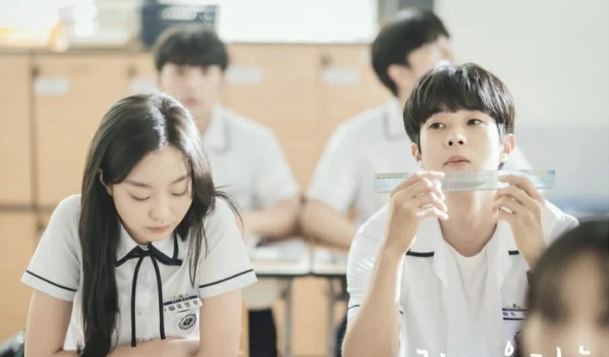 宋仲基|2021人气韩剧前十：金秀贤宋仲基新剧分别上榜，《鱿鱼游戏》登顶