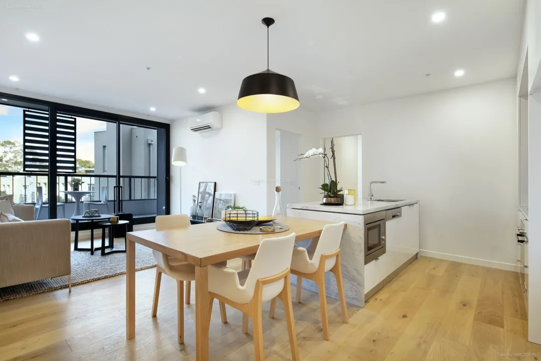 买深色家具才显“家大业大”？我仿佛住在地下室！