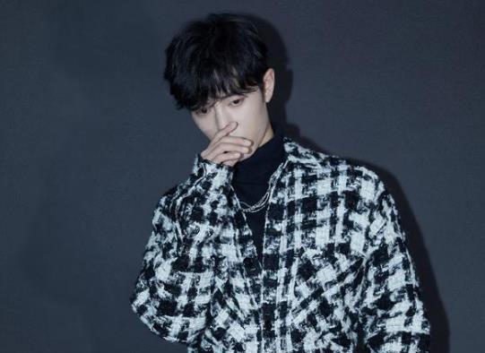 肖战|肖战人在家中坐，又被按头建立“新工作室”，官方回应打脸了