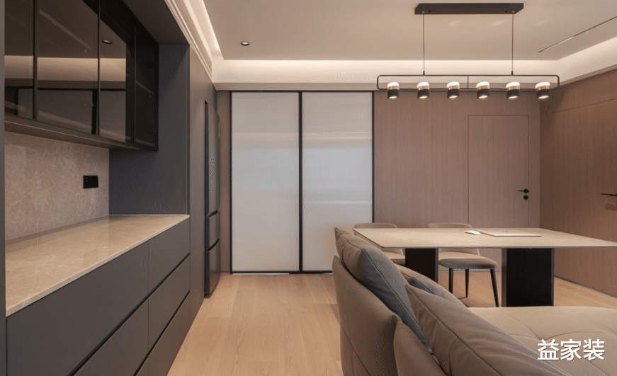 老破小变身时髦家园,坐拥外滩赏景绝佳视角,邻居看了都羡慕