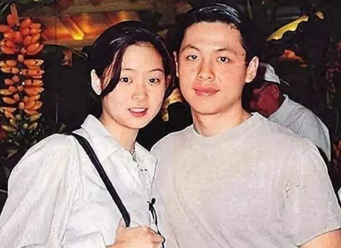 肖浩飞白|9年前,那个一夜替丈夫狠赚13亿的“名媛”孙芸芸,如今怎样了?