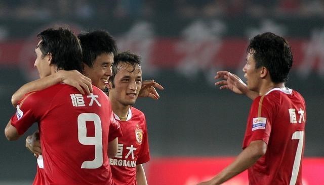 星语星愿吖 25亿接手广州队！白国华权威解读广州队为何值这个价！