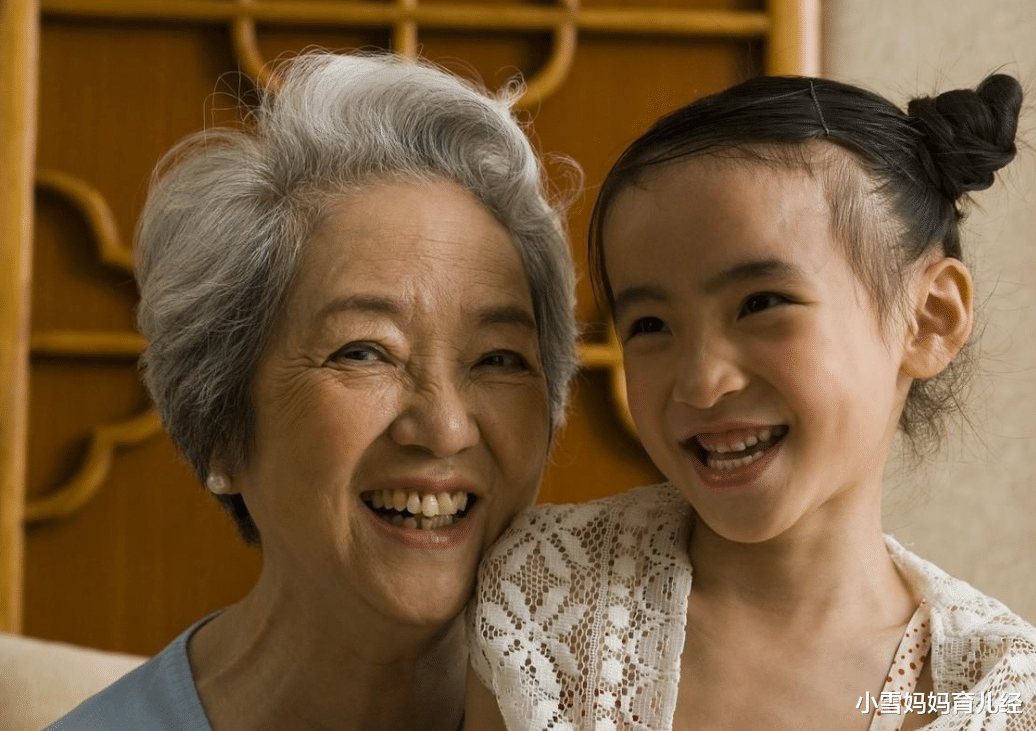 小雪妈妈育儿经|“奶奶没义务带娃”,网上听听乐呵下就行,心里可别当真了