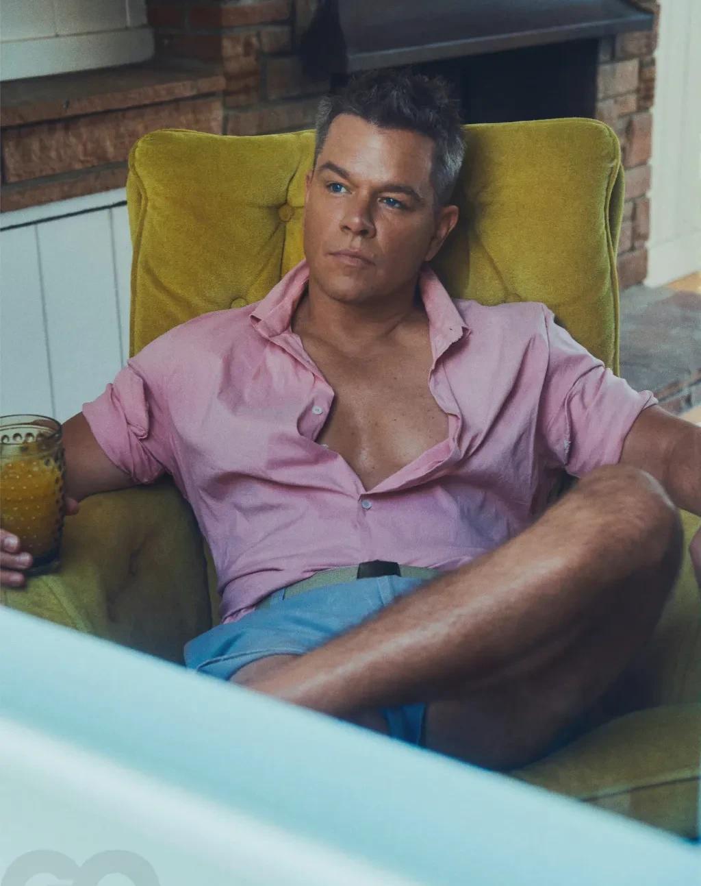 梁朝伟|组图：马特·达蒙夏日度假风杂志大片，型男风度翩翩