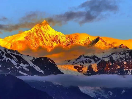 梅里雪山|梅里雪山未解之谜：当地人认为一旦登上峰顶，灾难将会降临