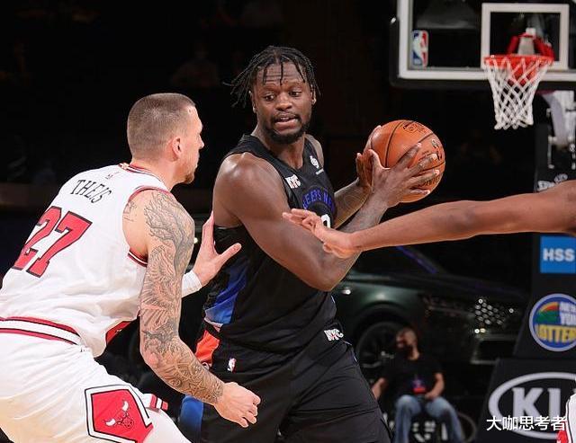 威斯布鲁克|场均21+13+12却拿不到月最佳，威少太可惜，你碰到了75年第一人