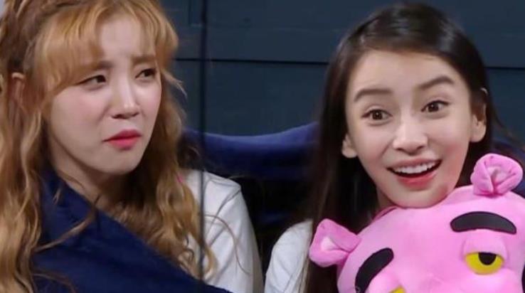 宋雨琦|宋雨琦砸baby脸吐口水后，后台拿开水倒助理，有后台撑腰做事嚣张