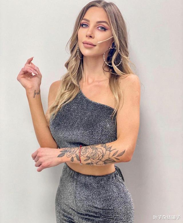 女主播|阿根廷新闻女主播“真空装”上阵，收视率暴涨，太有魅力了