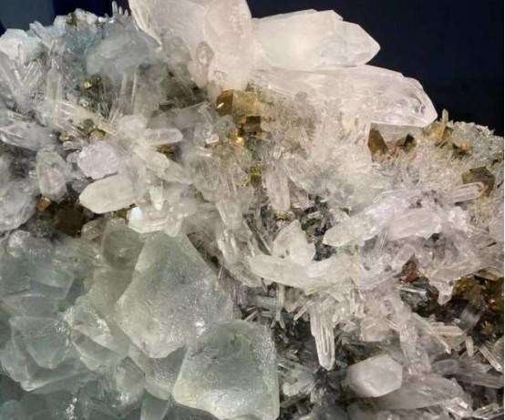  浙北地区发现“夜明珠”，重量高达500万吨？其价值难以估量