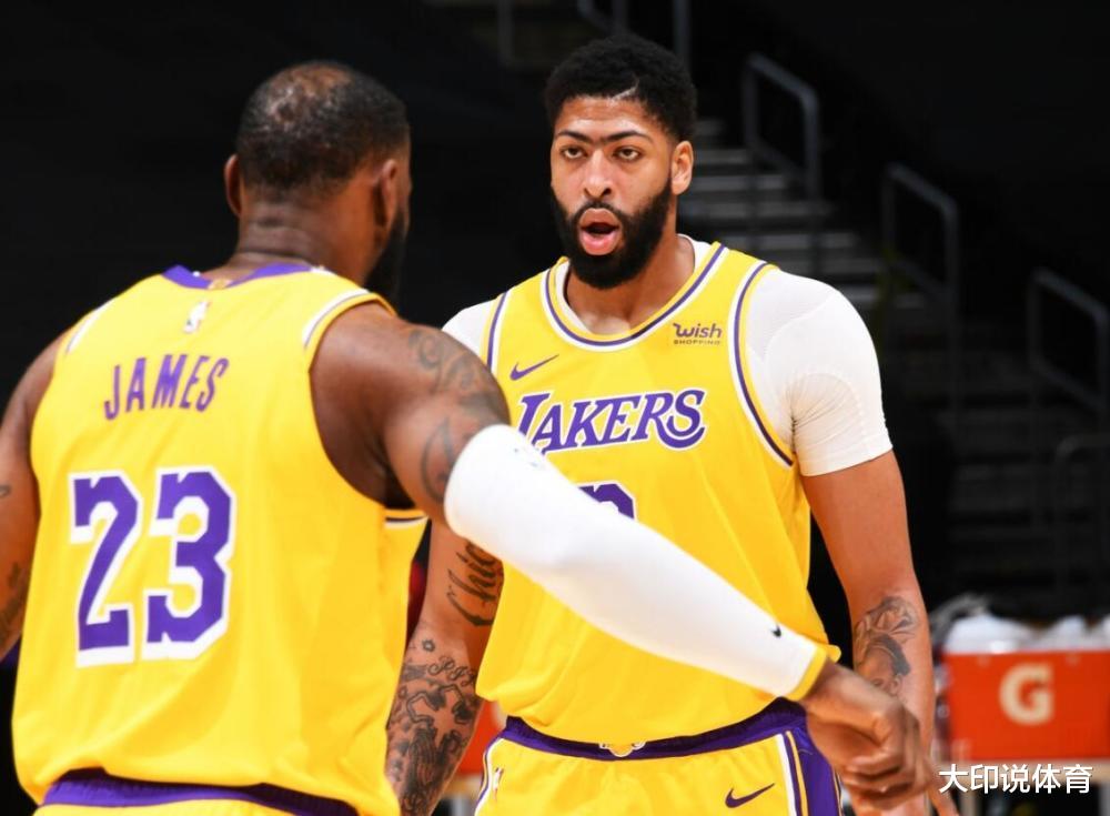 安东尼·戴维斯|湖人遇上麻烦了!浓眉的脚伤可不是小问题,可能导致跟腱撕裂