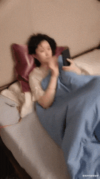 李嘉琦的星座爱情|这条裤子的设计感可真是够强的呀，但就是不知道哪个妹子愿意穿这样的裤子呢？哈哈哈