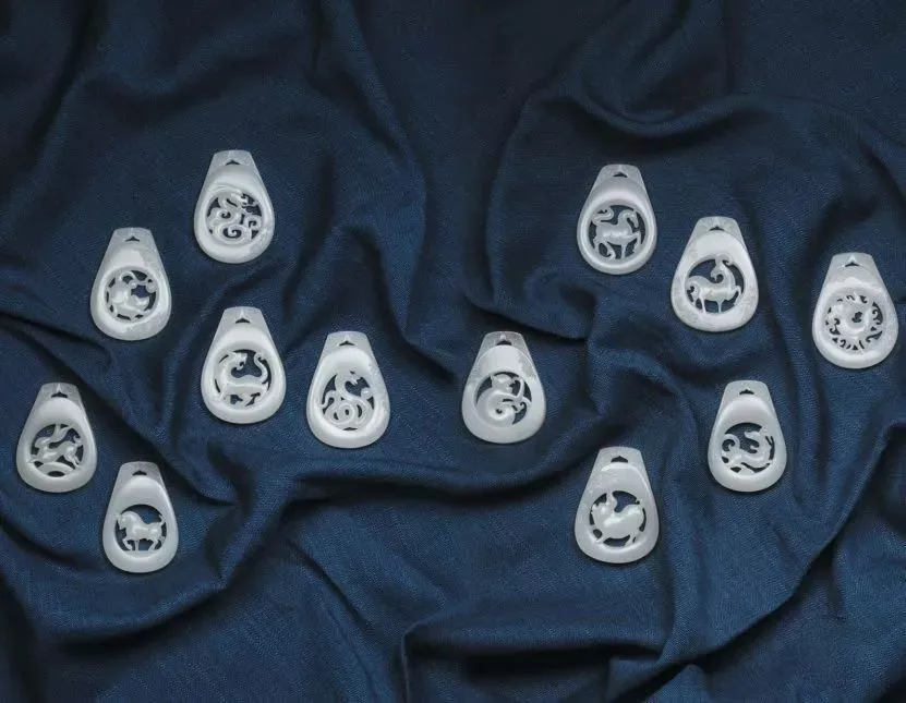 玉雕|和田玉市场大变天，大量店铺关门转让，最坏的时代真要来了吗？