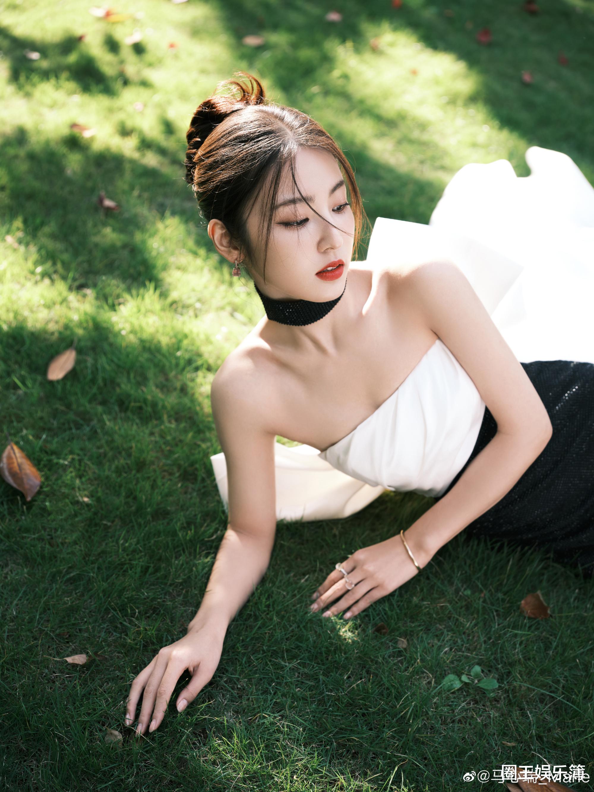 校花|《微微一笑很倾城》颜值担当校花马心瑞，近照绝美撞脸刘亦菲