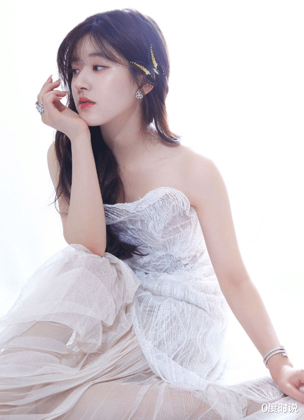 女孩|赵露思是减肥上瘾？暴瘦13斤后如“整容”，也太像赵丽颖了