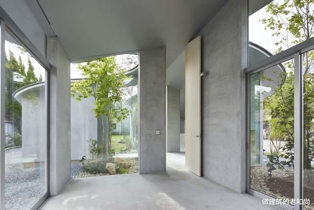 厨房|与场地高度呼应的住宅：让大自然与建筑融为一体，享受呼吸的美好
