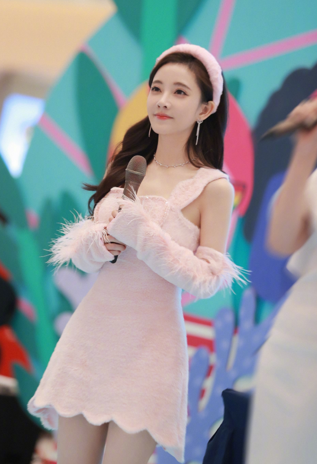 冯提莫|冯提莫献唱B站跨年晚会，将全新演绎电影主题曲，网友：有点期待