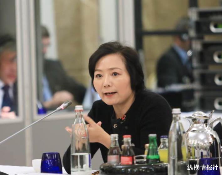 房贷|拥有10万亩土地储备，她还有770亿现金存款，每年光收租就几十亿