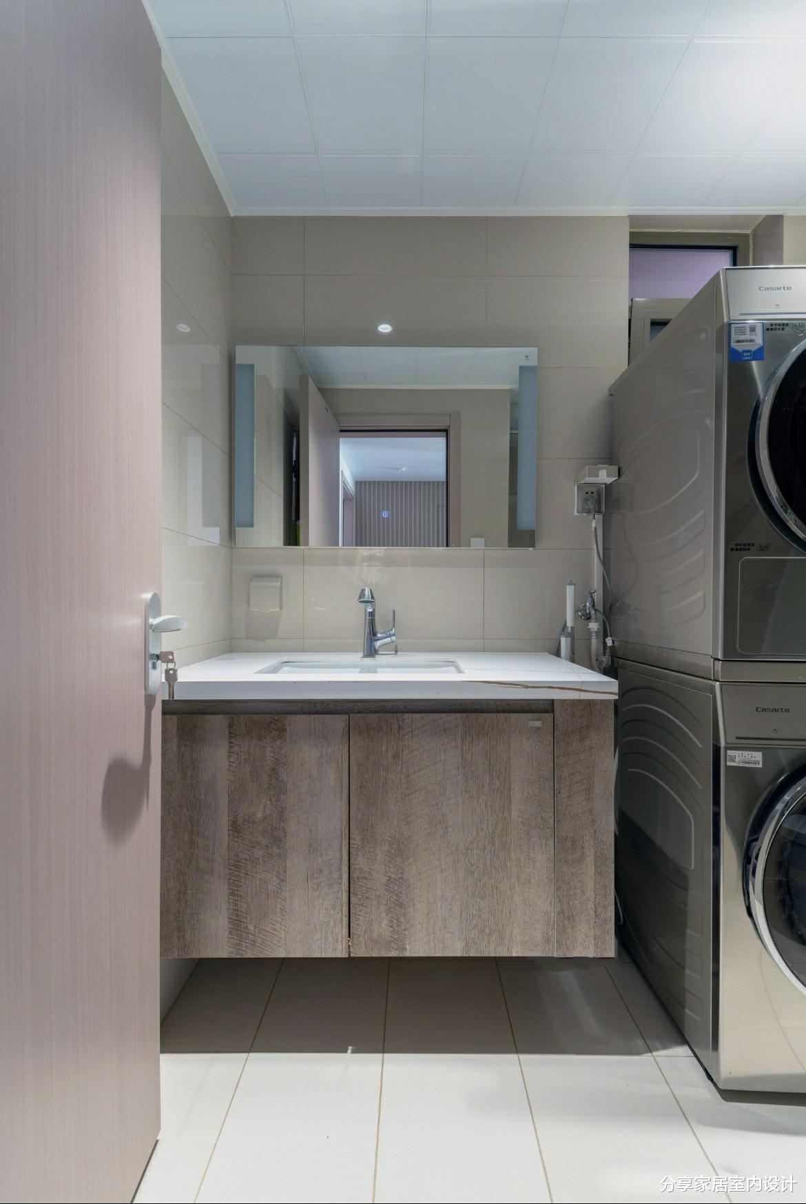 135平三居室，夫妻俩花大量心思设计，打造一家四口幸福新生活